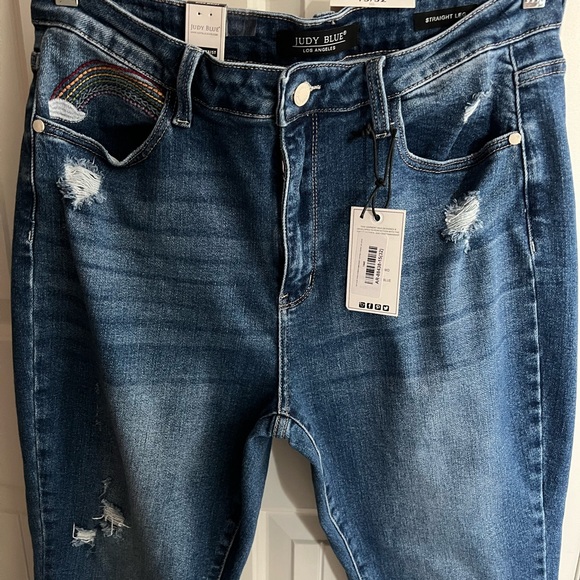 JUDY BLUE 15/32 Straight Leg w/Rainbow above pocket NWT (regularly $65) 🌈🌈 - Picture 6 of 10
